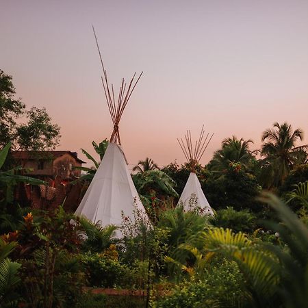 Wigwam Hotel Mandrem Bagian luar foto